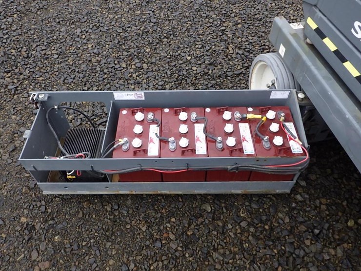 2017-skyjack-sj4632-scissor-lift-image-14