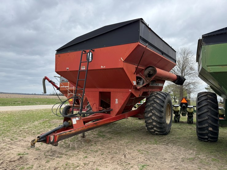 unverferth-8000-image-1