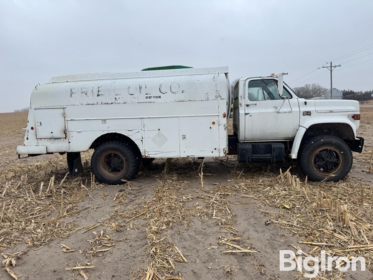 1982-chevrolet-c70-s/a-fuel-truck-image-4