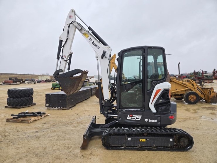 bobcat-e35i-image-2