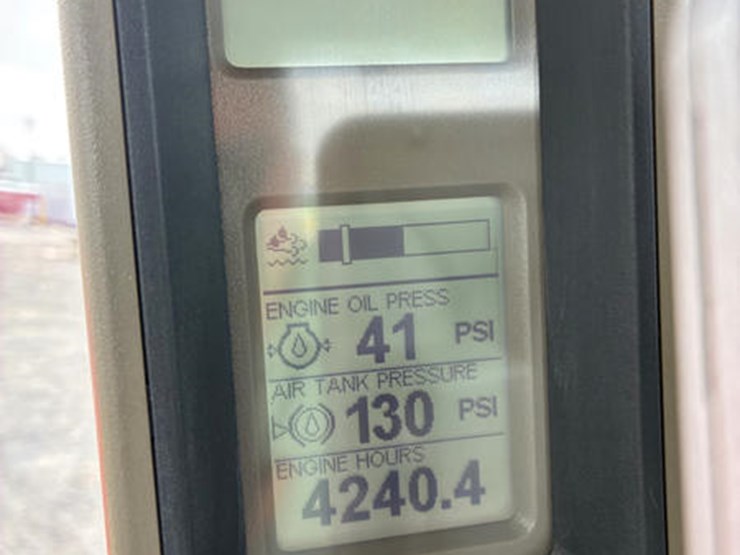 2013-new-leader-l4000g4-image-58