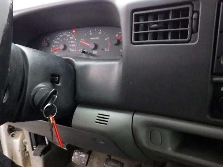 2004-ford-f450-image-26