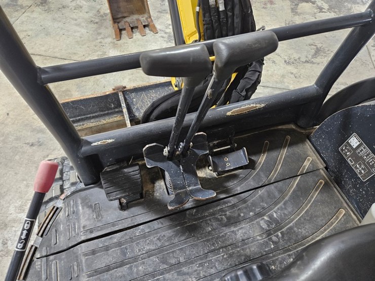 #686-•-yanmar-vic35-mini-excavator-image-22