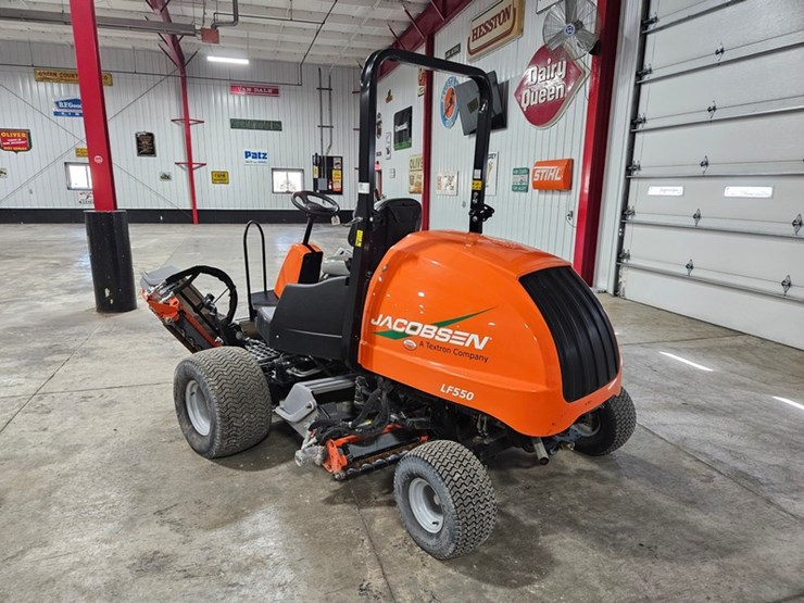 #685-•-jacobsen-lf550-fairway-mower-image-3