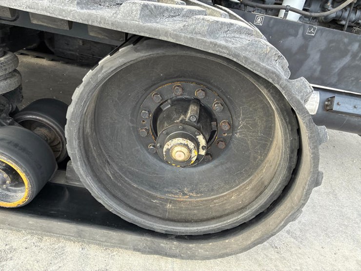 challenger-75c-image-37