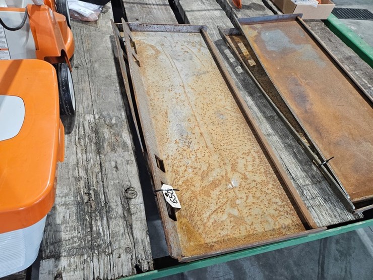 #650-•-(2)-weldable-face-plates-image-1