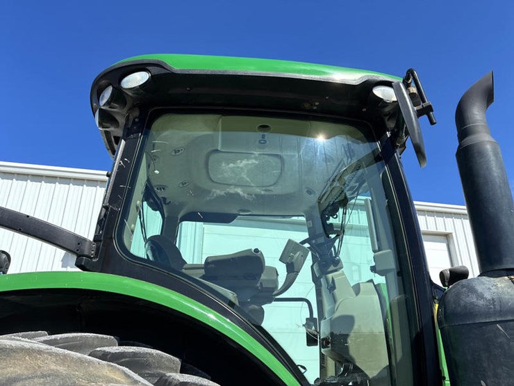 2013-john-deere-8360r-image-22