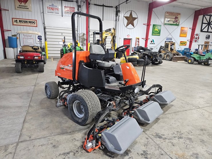 #685-•-jacobsen-lf550-fairway-mower-image-13