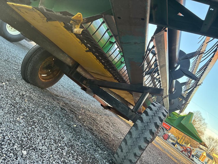 1988-john-deere-920-image-27