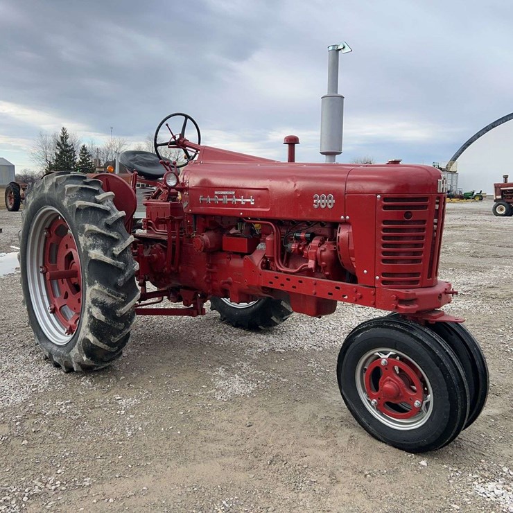 Farmall 300
