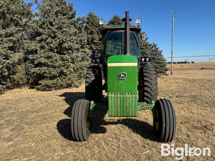 1979-john-deere-4440-image-2