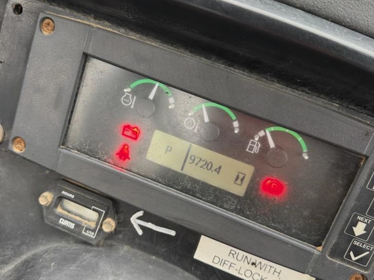 2012-deere-648-image-7