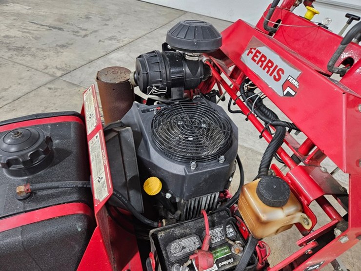 #689-•-ferris-comfort-controll-dd-walk-behind-mower-image-14