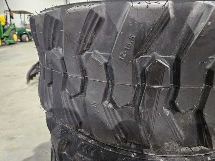 #659-•-2026-forerunner-sks1-(4)-12-16.5-tires-image-6