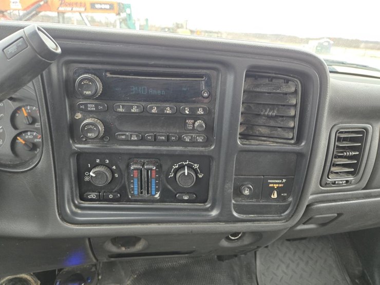 #50-•-2006-chevroley-k2500-hd-truck-image-18