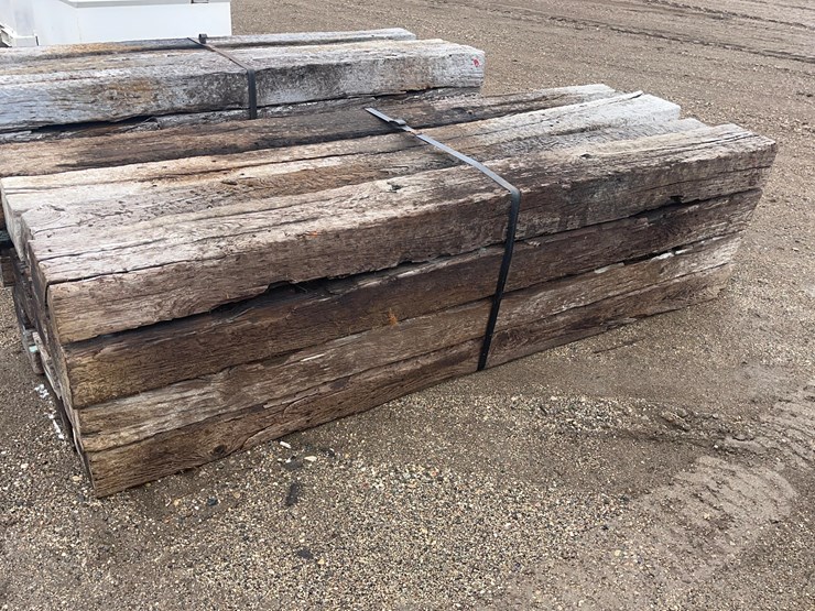 16-railroad-ties-image-1