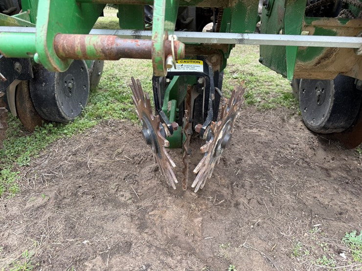 john-deere-1700-image-7