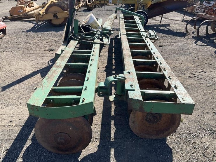 john-deere-18-image-3