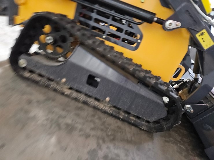 #690-•-2026-zjg-zj380-mini-skid-steer-image-12