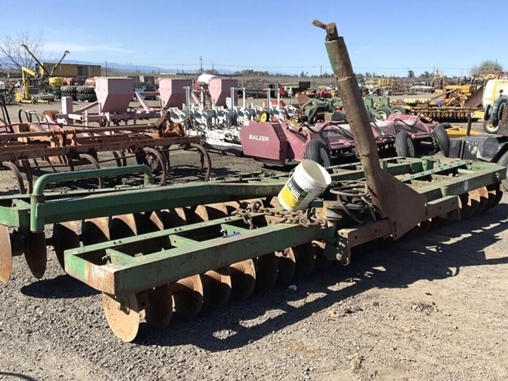 john-deere-18-image-1