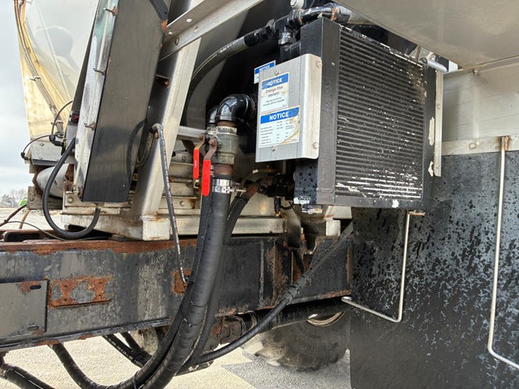 2013-new-leader-l4000g4-image-12