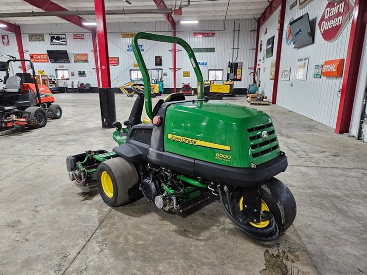 john-deere-8000-image-3