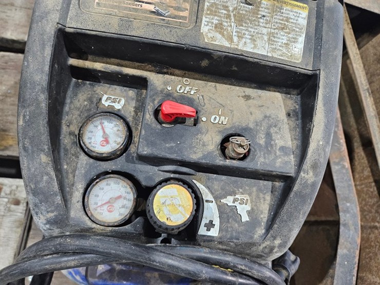 #628-•-ramps-and-portable-air-compressor-image-5