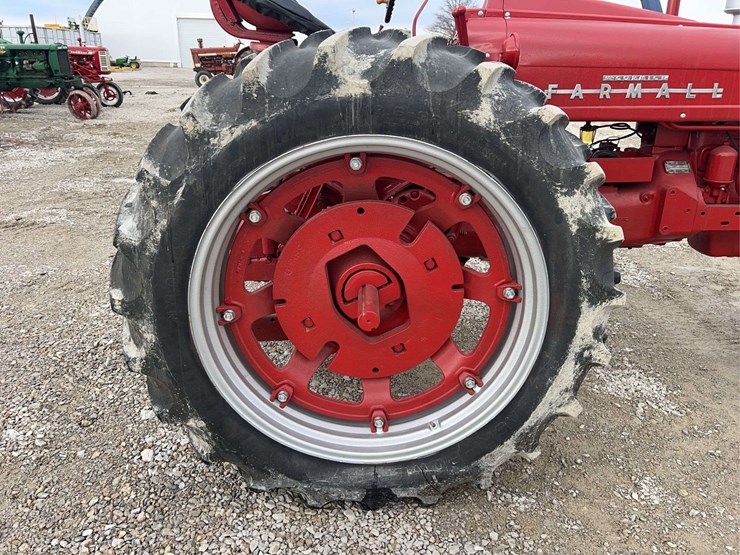 farmall-300-image-34