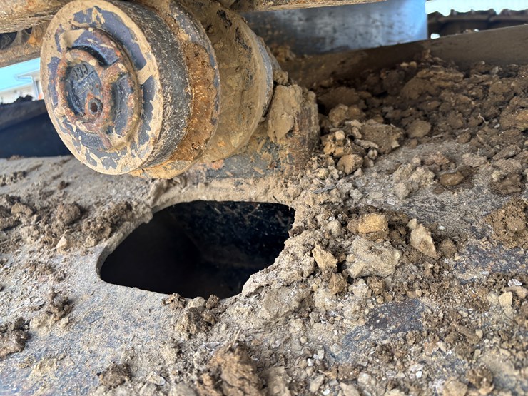 deere-160c-lc-image-76