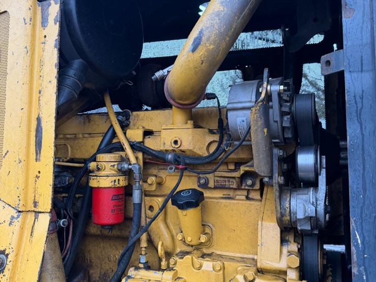 2012-deere-648-image-5