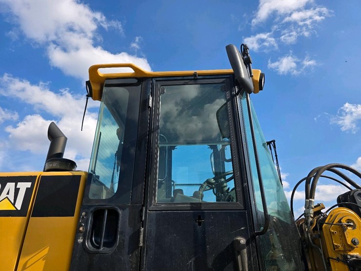 2011-caterpillar-924h-image-42