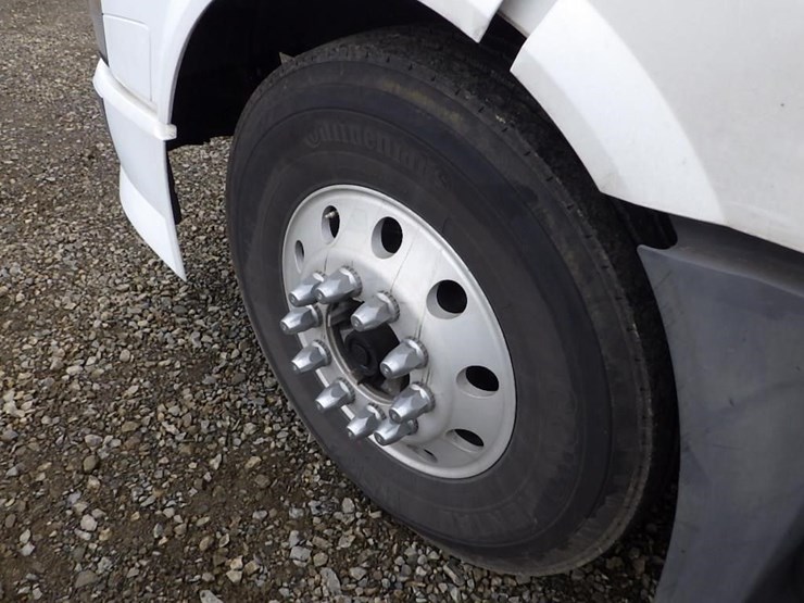 2011-volvo-vnl-t/a-truck-tractor-image-25