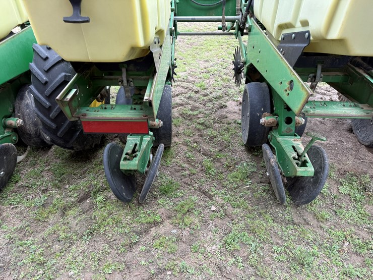 john-deere-1700-image-26