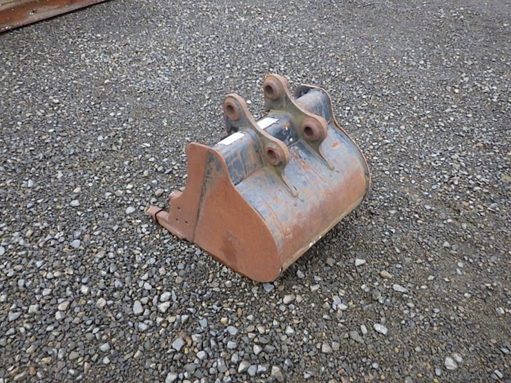 caterpillar-22-image-4