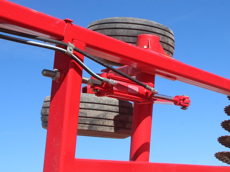 #1030-•-sunflower-6631-vt-soil-finisher-image-49