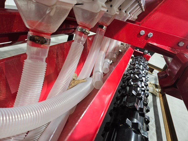 #661-•-2025-agt-stsd10-64"-seeder-image-20