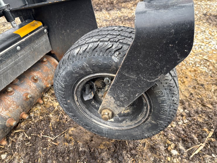 #2325-•-caterpillar-84"-harley-rake-image-14