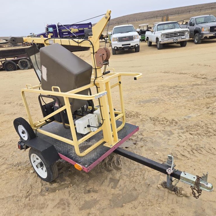 #28 • HONDA LIGHT TOWER WITH TRAILER