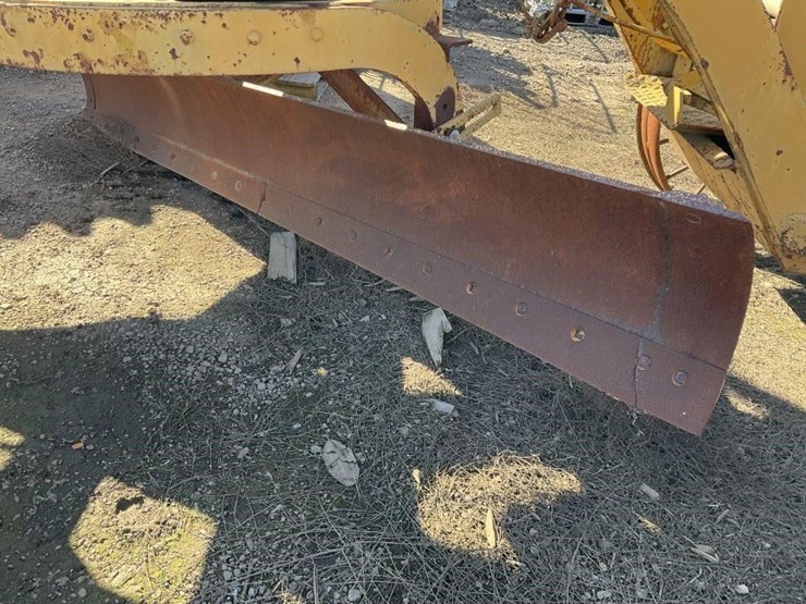 caterpillar-10-image-9