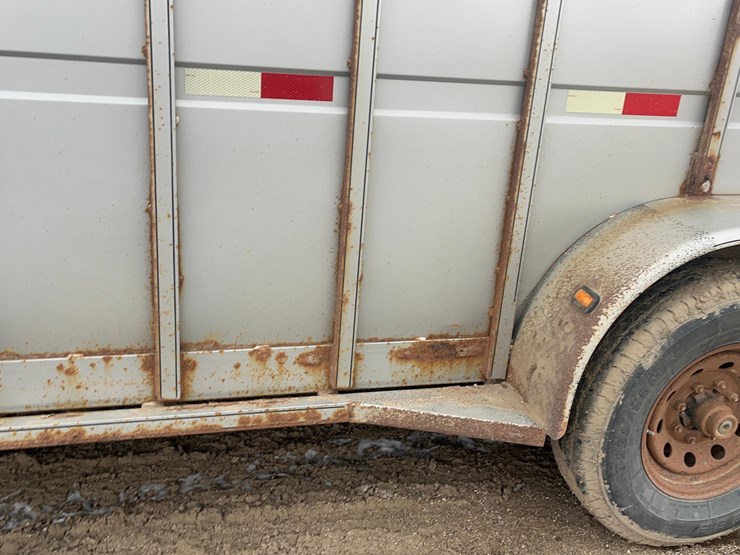 2012-titan-trailer-image-18