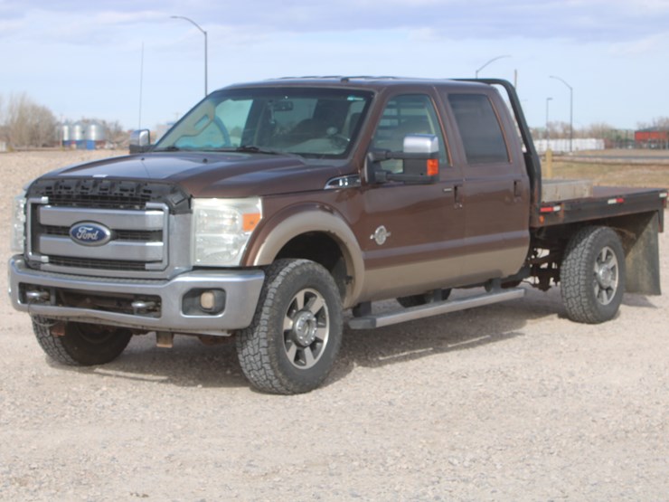 2011-ford-f250-lariat-image-1
