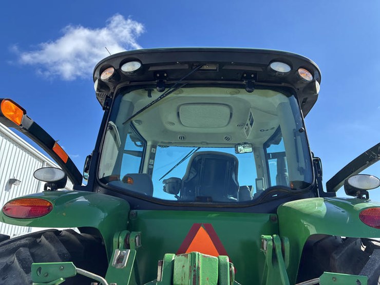 2013-john-deere-8360r-image-23