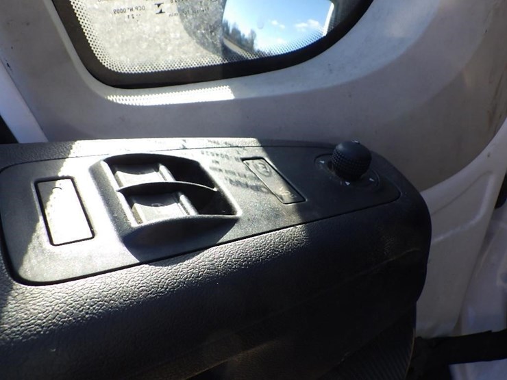 2021-dodge-1500-image-24