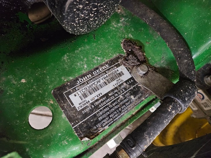 2015-john-deere-z930m-efi-image-28