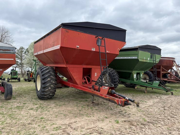 unverferth-8000-image-2