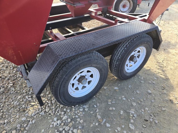 #159-•-seed-tender-4-box-with-scale-image-13