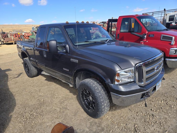 2005-ford-f350-image-3