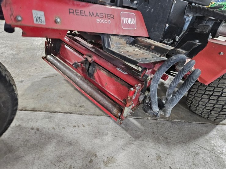 2000-toro-reelmaster-2000d-image-11