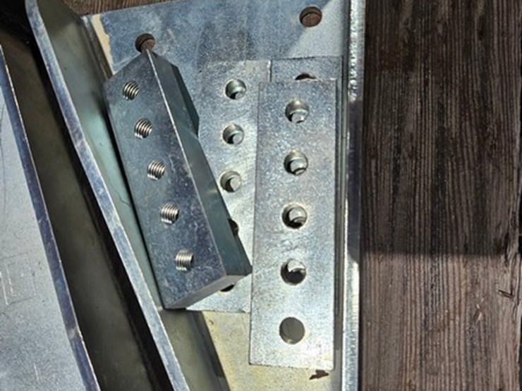 #693-•-b&w-companion-gm-5th-wheel-mount-image-10