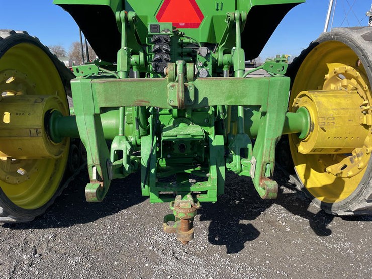 2002-john-deere-8520t-image-13